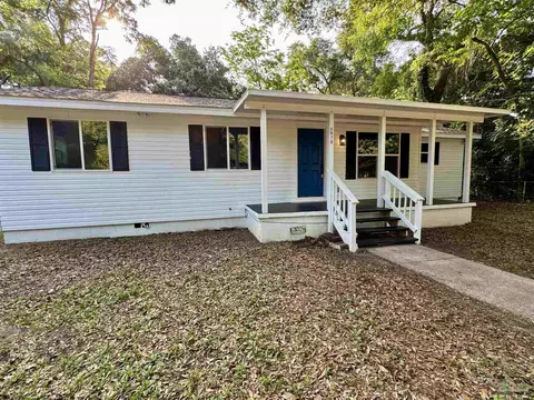 6878 Corneluis Ln, Pensacola, FL 32505