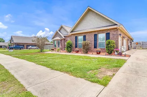 Exterior - 2704 Wildhurst Trl, Pace, FL 32571 photo 3 of 12