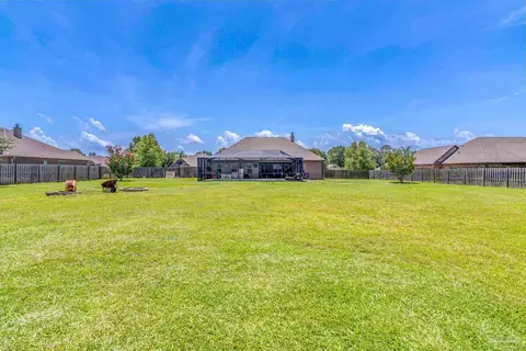 Exterior - 2704 Wildhurst Trl, Pace, FL 32571 photo 10 of 12