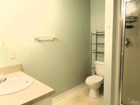 Bath - 7067 Pine Blossom Rd, Milton, FL 32570 photo 4 of 4