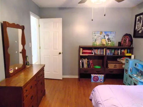 Bedroom - 7067 Pine Blossom Rd, Milton, FL 32570 photo 3 of 6