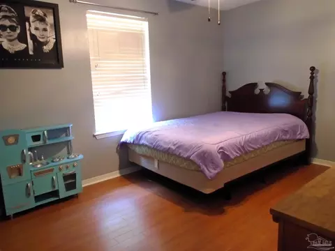 Bedroom - 7067 Pine Blossom Rd, Milton, FL 32570 photo 2 of 6
