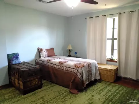 Bedroom - 7067 Pine Blossom Rd, Milton, FL 32570 photo 1 of 6