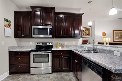 Kitchen - 5282 Parkside Dr, Pace, FL 32571 photo 1 of 3