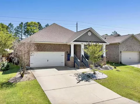 3594 Whitetail Ln, Pensacola, FL 32526