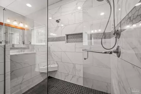Bath - 3819 Luther Fowler Rd, Pace, FL 32571 photo 1 of 6