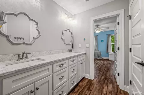 Bath - 3819 Luther Fowler Rd, Pace, FL 32571 photo 5 of 6