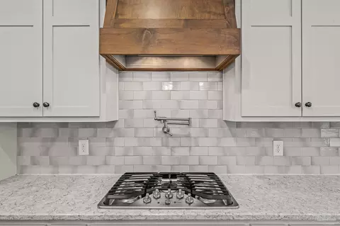 Kitchen - 3819 Luther Fowler Rd, Pace, FL 32571 photo 4 of 5