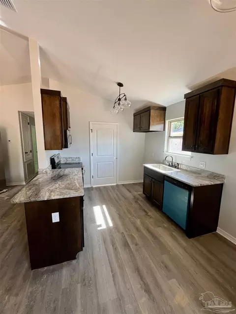 Kitchen - 6280 Long St, Milton, FL 32570 photo 1 of 7