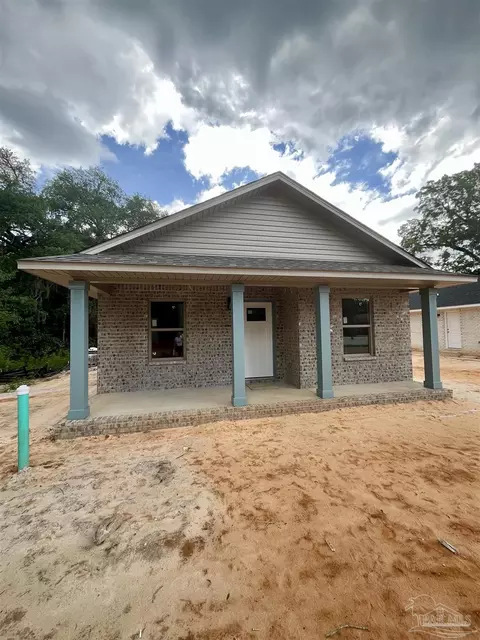 Exterior - 6280 Long St, Milton, FL 32570 photo 2 of 3