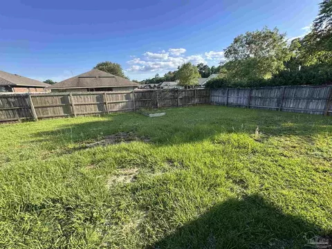 Exterior - 4717 Ashley Place Blvd, Pace, FL 32571 photo 4 of 15