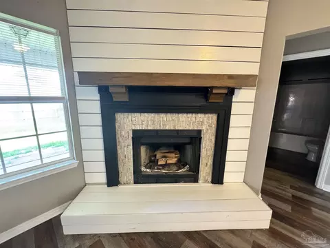 Living - 4717 Ashley Place Blvd, Pace, FL 32571 photo 2 of 5