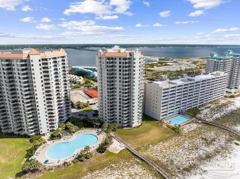 8515 Gulf Blvd #2A, Navarre, FL 32566