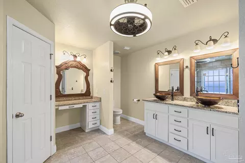 Bath - 8114 Silver Maple Dr, Milton, FL 32583 photo 1 of 5