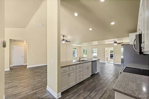 Entry Way - 8114 Silver Maple Dr, Milton, FL 32583 photo 3 of 3