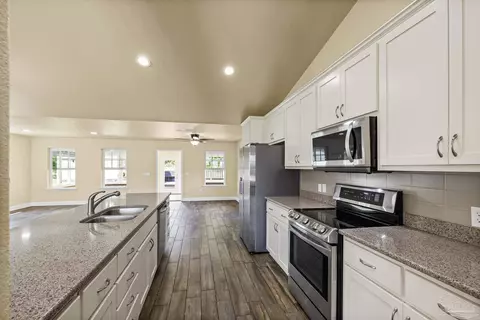 Entry Way - 8114 Silver Maple Dr, Milton, FL 32583 photo 1 of 3