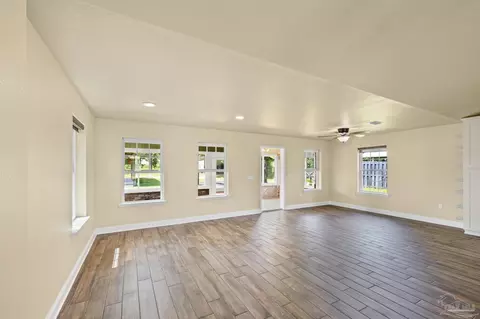 Living - 8114 Silver Maple Dr, Milton, FL 32583 photo 4 of 5