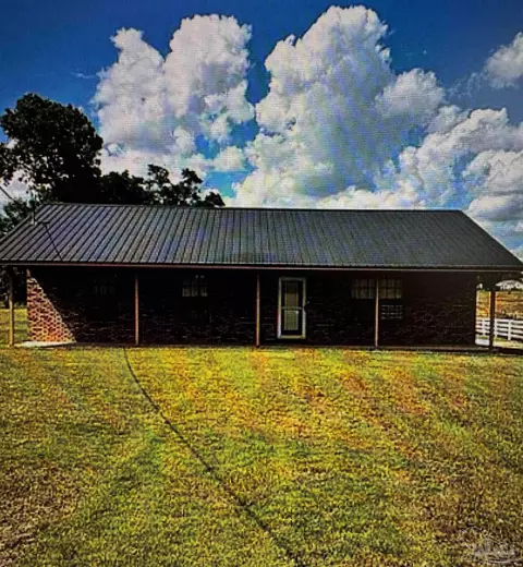 3060 Oakshade Rd, Century, FL 32535