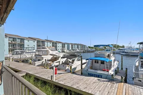 14100 River Rd #136, Pensacola, FL 32507