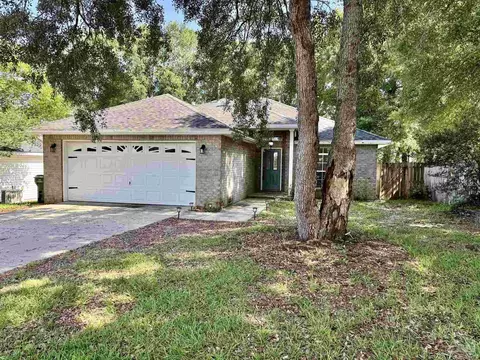 10091 Hillview Dr, Pensacola, FL 32514