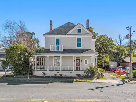 17 W Cervantes, Pensacola, FL 32501