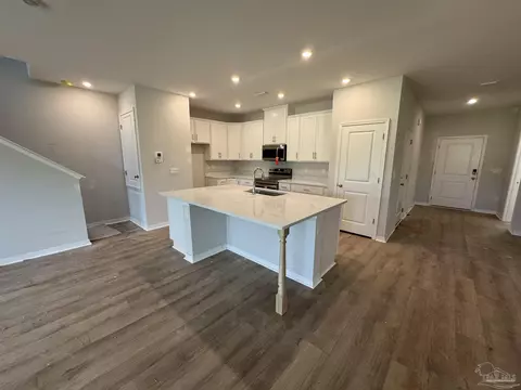 Kitchen - 5752 Farrel Way, Milton, FL 32583 photo 1 of 1