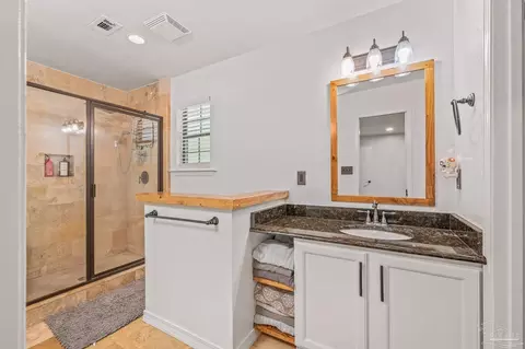 Bath - 5498 Rowe Trl, Pace, FL 32571 photo 3 of 6