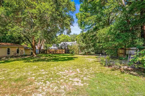 Exterior - 5498 Rowe Trl, Pace, FL 32571 photo 5 of 10