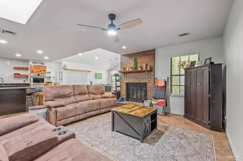 Living - 5498 Rowe Trl, Pace, FL 32571 photo 3 of 4