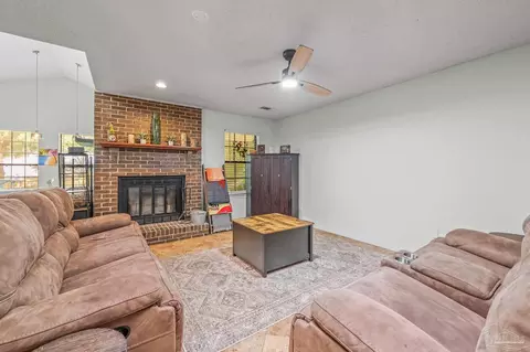 Living - 5498 Rowe Trl, Pace, FL 32571 photo 2 of 4