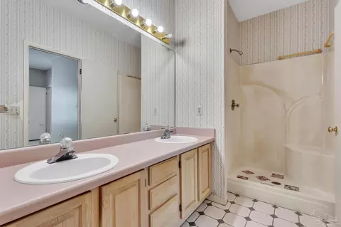 Bath - 4575 Forest Breeze Ct, Pace, FL 32571 photo 1 of 5