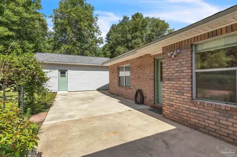 Exterior - 4575 Forest Breeze Ct, Pace, FL 32571 photo 10 of 16
