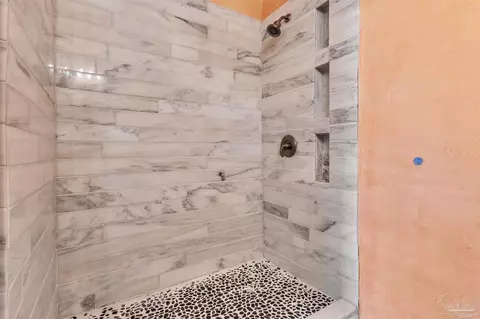 Bath - 4575 Forest Breeze Ct, Pace, FL 32571 photo 4 of 5