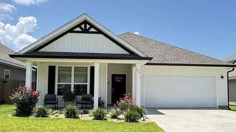 257 Camellia Dr, Cantonment, FL 32533