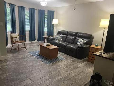 6247 Forest Dr, Milton, FL 32570 photo 3