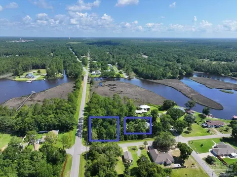 15 Th Ave, Milton, FL 32583 photo 2