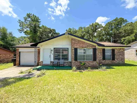 619 Royce St, Pensacola, FL 32503