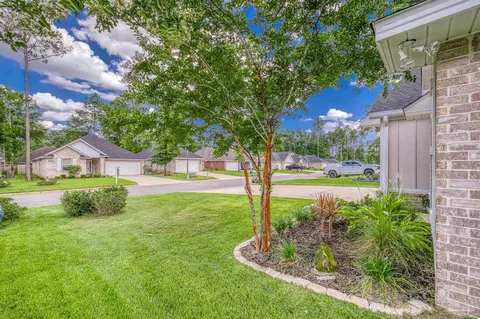 Exterior - 5622 Dunridge Dr, Pace, FL 32571 photo 5 of 14