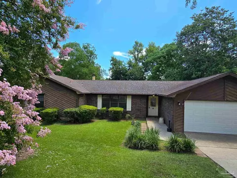 1012 Fleming Dr, Pensacola, FL 32514