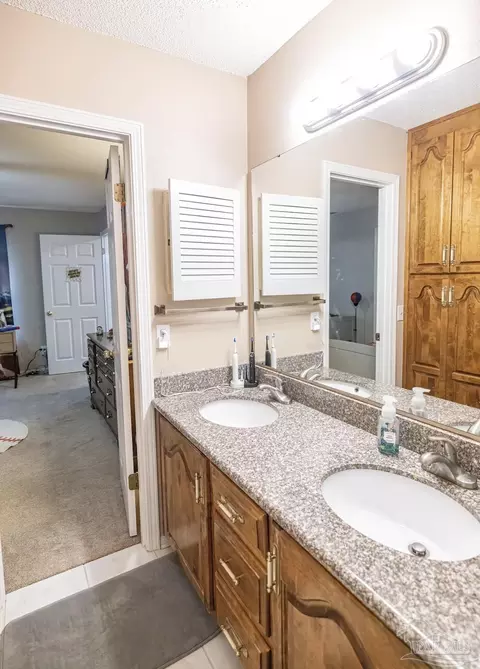 Bath - 5013 Roland Rd, Pace, FL 32571 photo 3 of 5