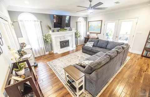 Living - 5013 Roland Rd, Pace, FL 32571 photo 2 of 2