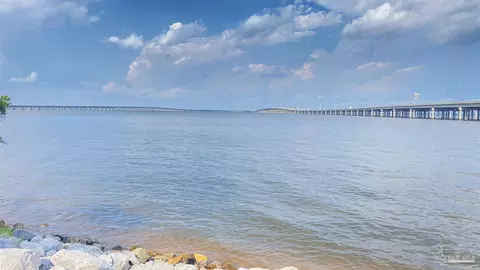 8166 Scenic Hwy, Pensacola, FL 32507
