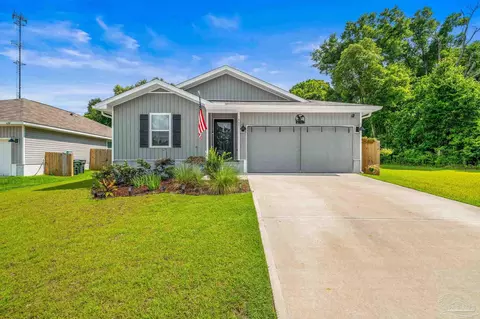 6105 Secretariat Way, Pensacola, FL 32526