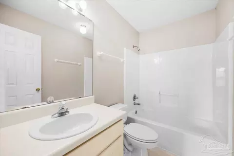 Bath - 3485 Ashmore Ln, Pace, FL 32571 photo 5 of 6