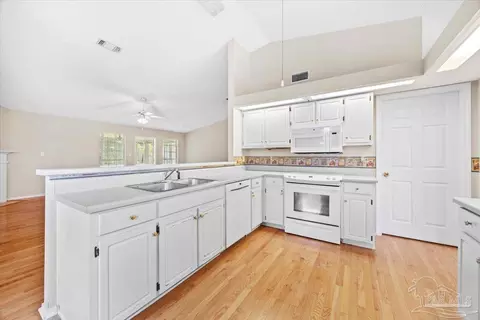 Kitchen - 3485 Ashmore Ln, Pace, FL 32571 photo 3 of 5