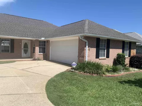 3204 Mariners Dr, Pensacola, FL 32526