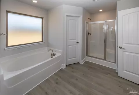 Entry Way - 6165 Another Ln, Milton, FL 32570 photo 2 of 4