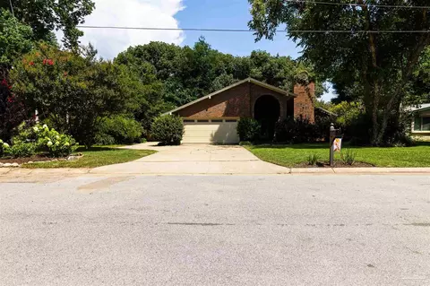 5720 Langley Ct, Pensacola, FL 32504