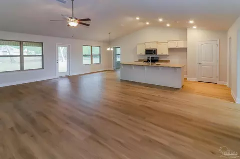 Living - 6159 Another Ln, Milton, FL 32570 photo 2 of 6