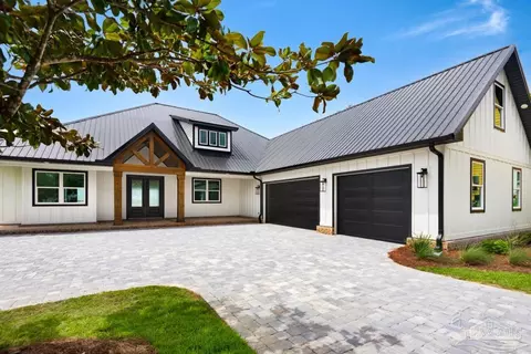 7687 N Shores Dr, Navarre, FL 32566